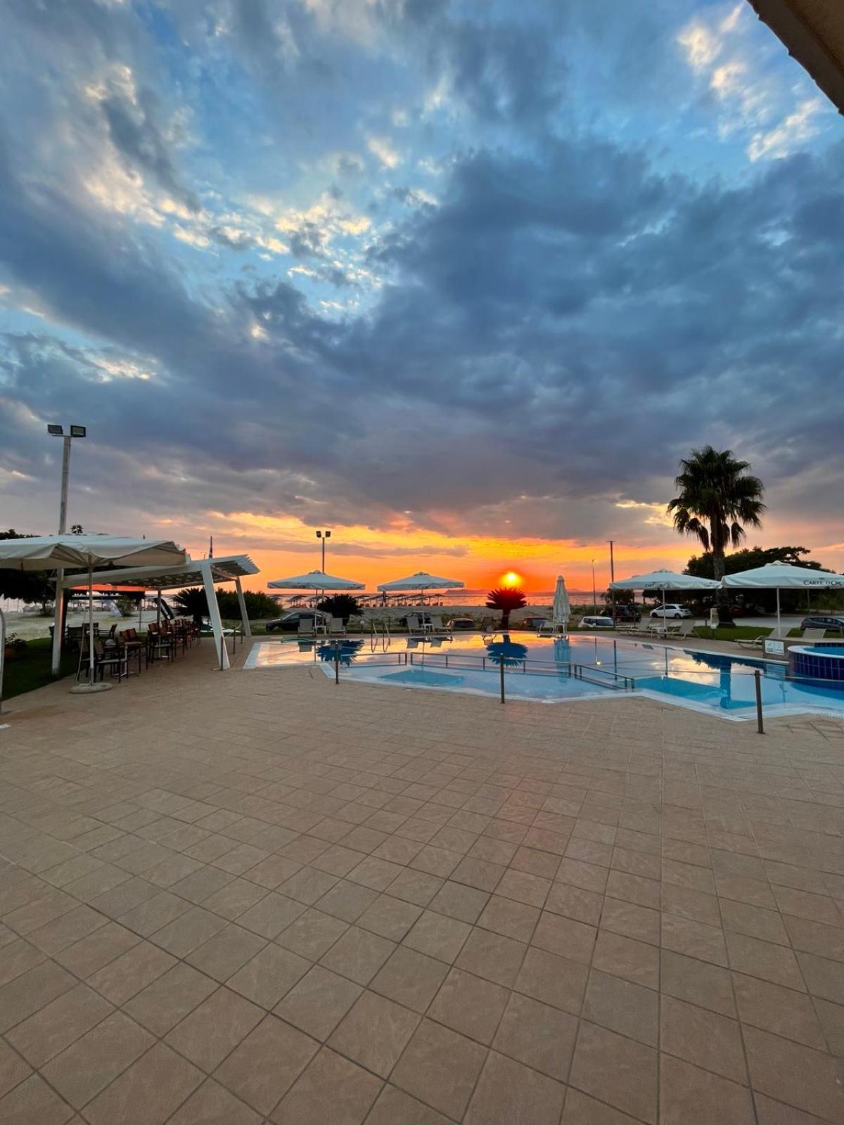 Coralli Hotel Pérdika Kültér fotó