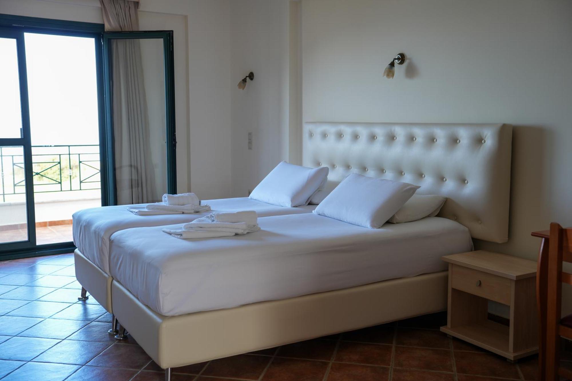 Coralli Hotel Pérdika Kültér fotó
