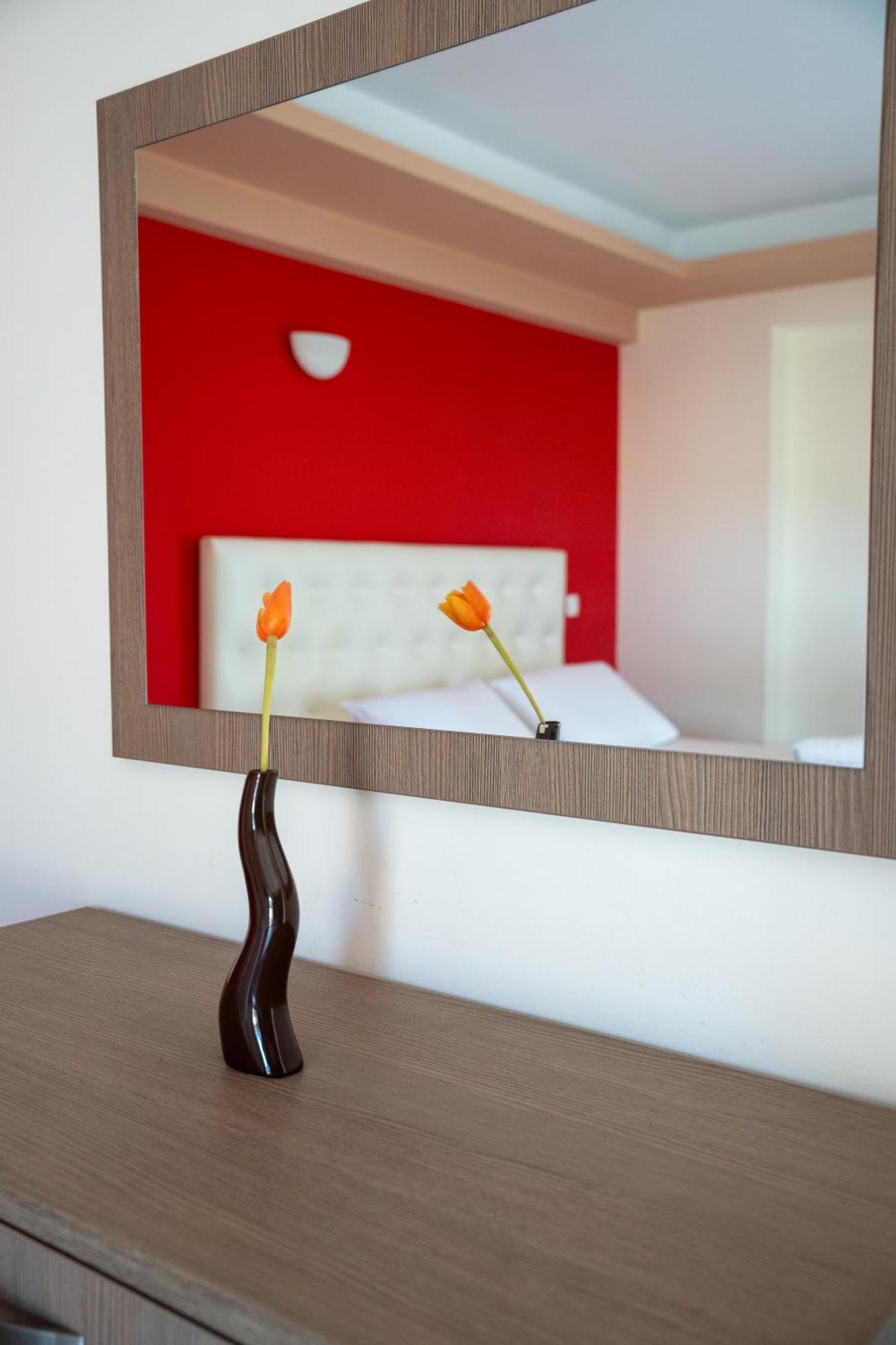 Coralli Hotel Pérdika Kültér fotó