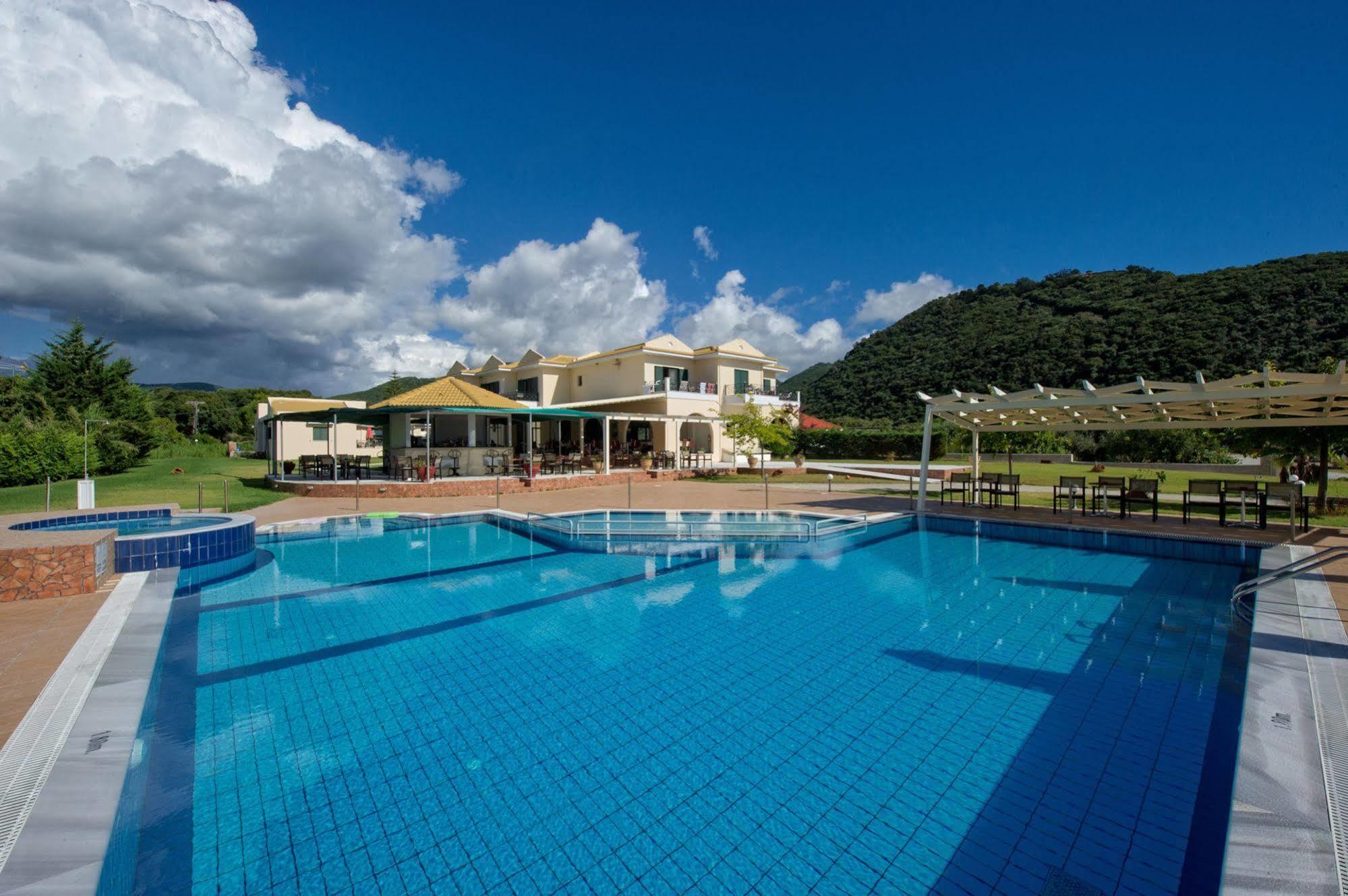 Coralli Hotel Pérdika Kültér fotó